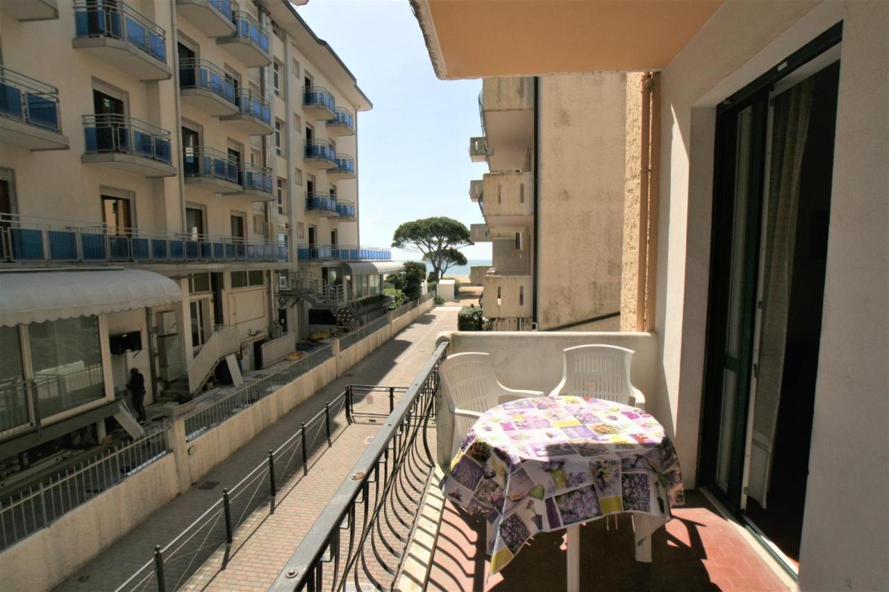 El Palmar Fronte Mare Apartment Lido di Jesolo Exterior photo